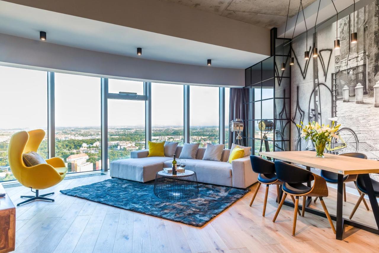 Apartamenty Sky Tower Vratislav Exteriér fotografie